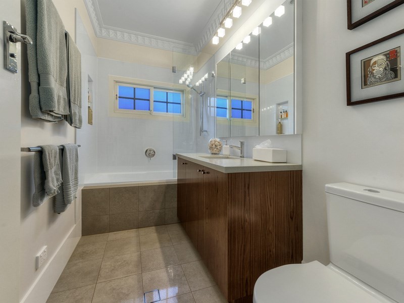 23 Killawarra Road, Ashgrove QLD 4060