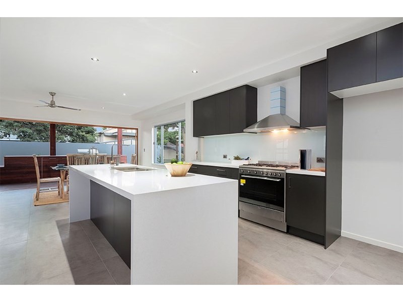 45 Webster Avenue, Hendra QLD 4011