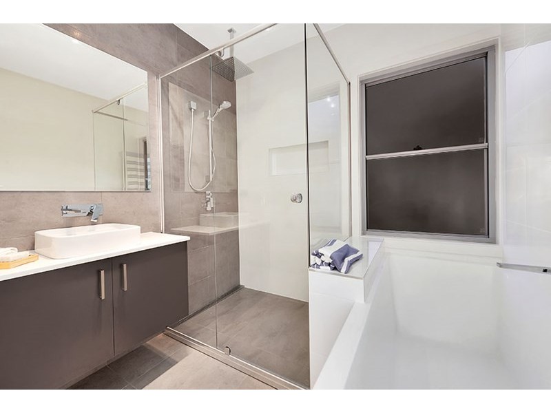 45 Webster Avenue, Hendra QLD 4011