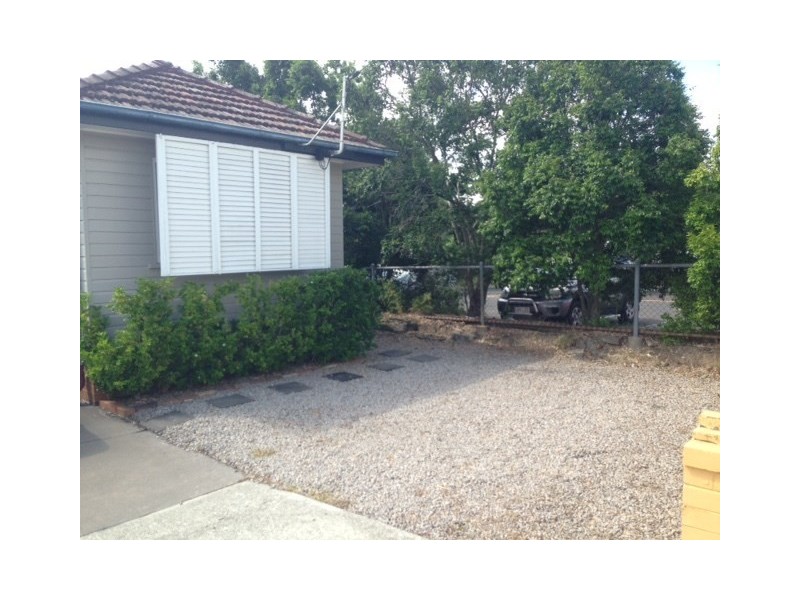 2/12 Dacca Street, Red Hill QLD 4059