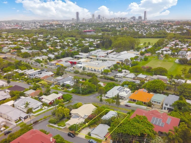 81 Watson Street, Newmarket QLD 4051