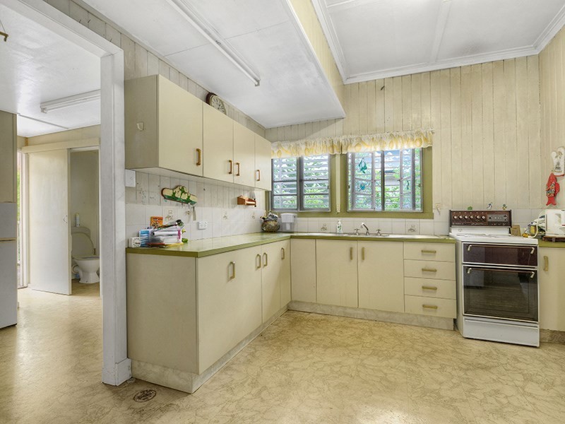 30 Highcrest Avenue, Wavell Heights QLD 4012