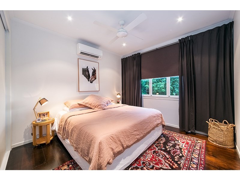 16 Sixth Avenue, Windsor QLD 4030