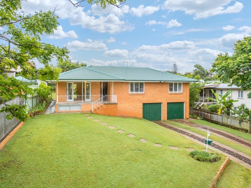 6 Euratha Street, Stafford Heights QLD 4053