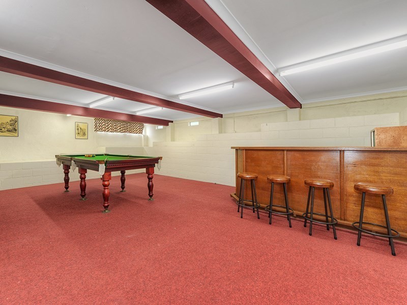 6 Euratha Street, Stafford Heights QLD 4053