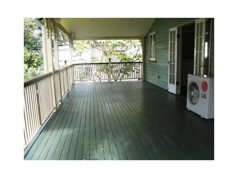 34 Oliver Street, Kedron QLD 4031