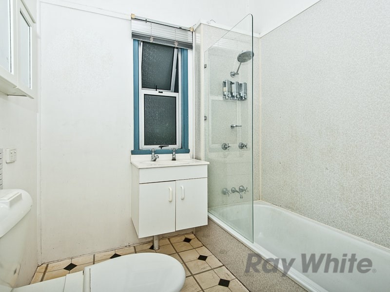 24 Castling Street, Stafford QLD 4053