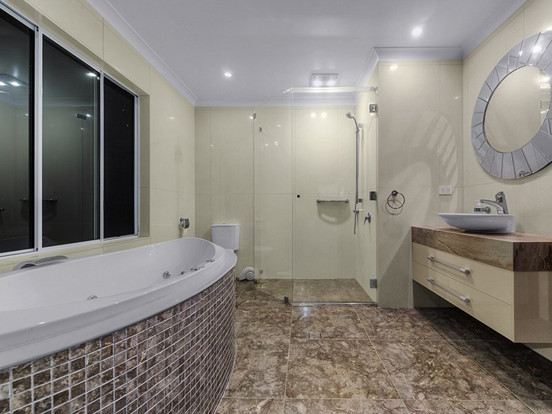 24 Blandford Street, Grange QLD 4051