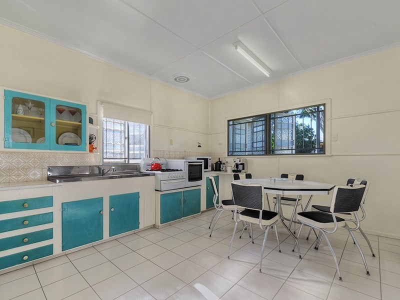 25 Stirling Street, Gordon Park QLD 4031
