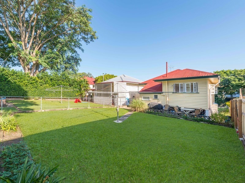 25 Stirling Street, Gordon Park QLD 4031