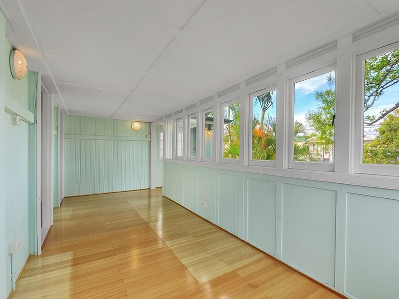 1 Shamrock Street, Gordon Park QLD 4031