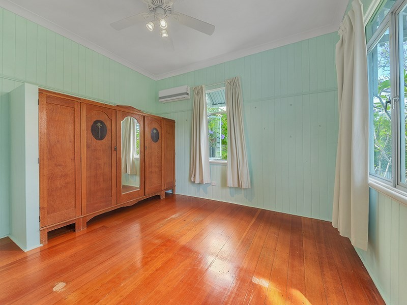 1 Shamrock Street, Gordon Park QLD 4031