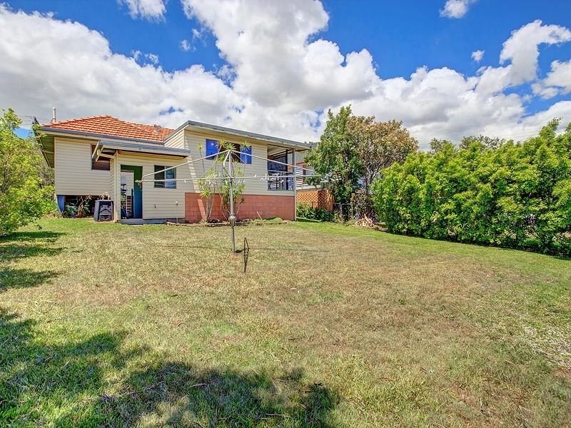 24 Belnoel Street, Wavell Heights QLD 4012