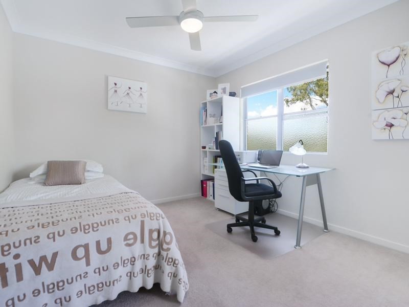 2/15 Stellmach Street, Everton Park QLD 4053