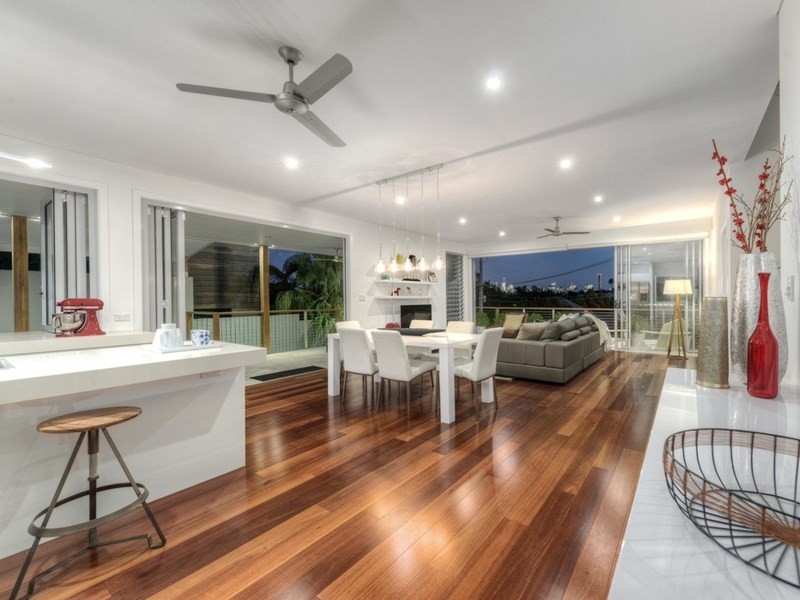 2 Angliss Street, Wilston QLD 4051