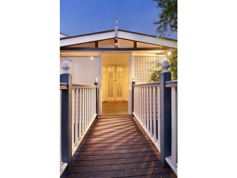 29 Tenth Avenue, Windsor QLD 4030