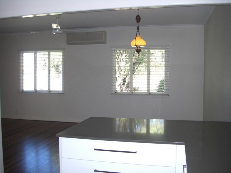 35 Macnaughton Street, Stafford QLD 4053