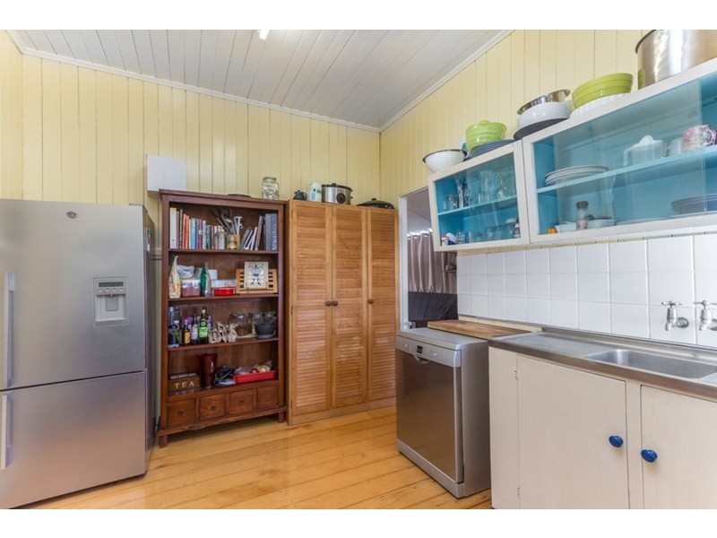 79 Lanham Avenue, Grange QLD 4051