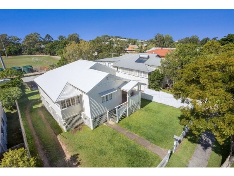 79 Lanham Avenue, Grange QLD 4051