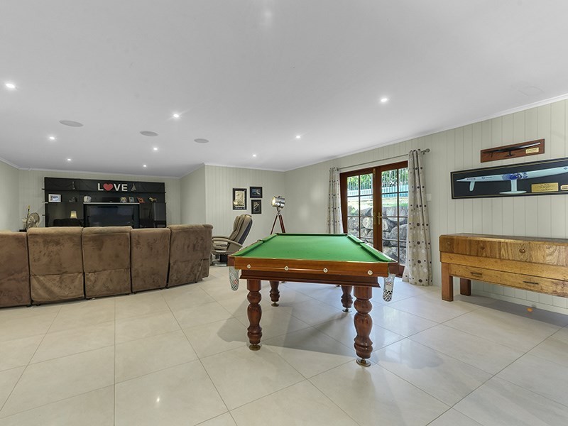 64 Lanham Avenue, Grange QLD 4051