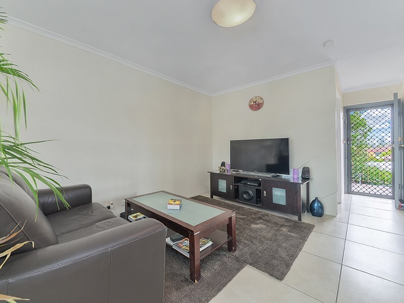 15 Crawford Avenue, Stafford QLD 4053