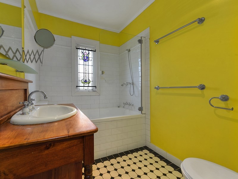 33 Thuruna Street, Stafford QLD 4053