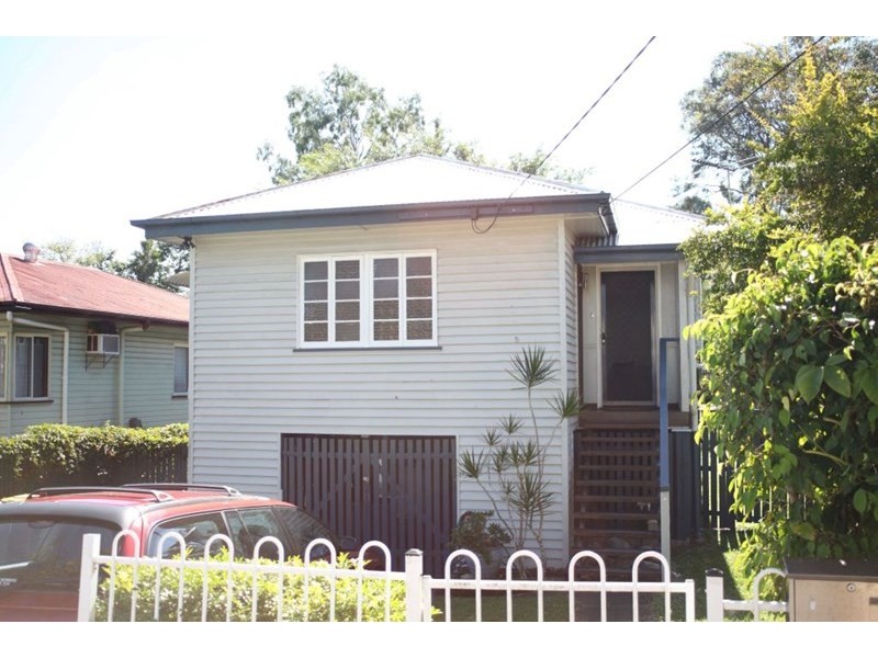 17 Reuben Street, Stafford QLD 4053