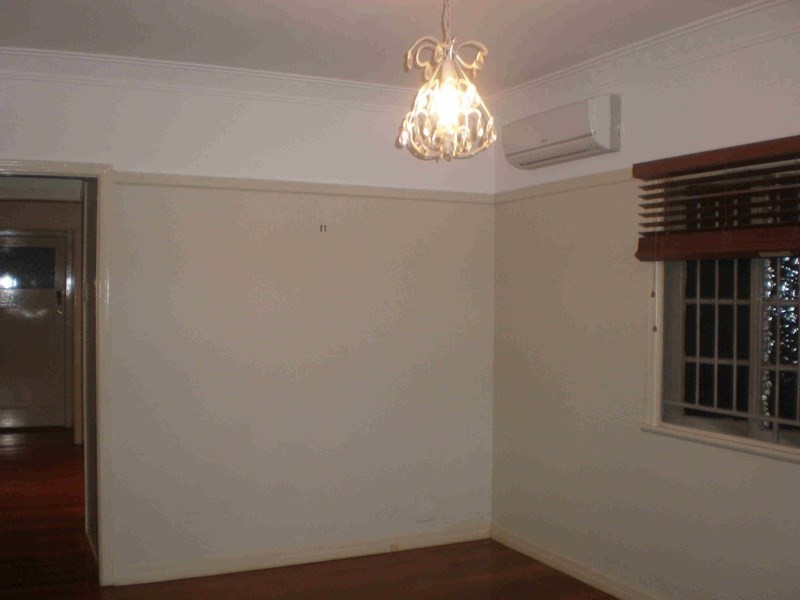 17 Reuben Street, Stafford QLD 4053