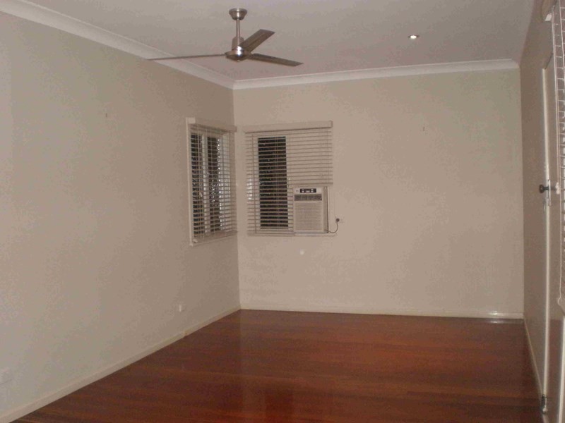 17 Reuben Street, Stafford QLD 4053