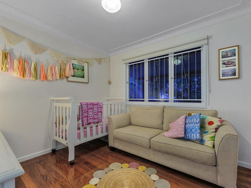 17 Caronga Street, Wavell Heights QLD 4012