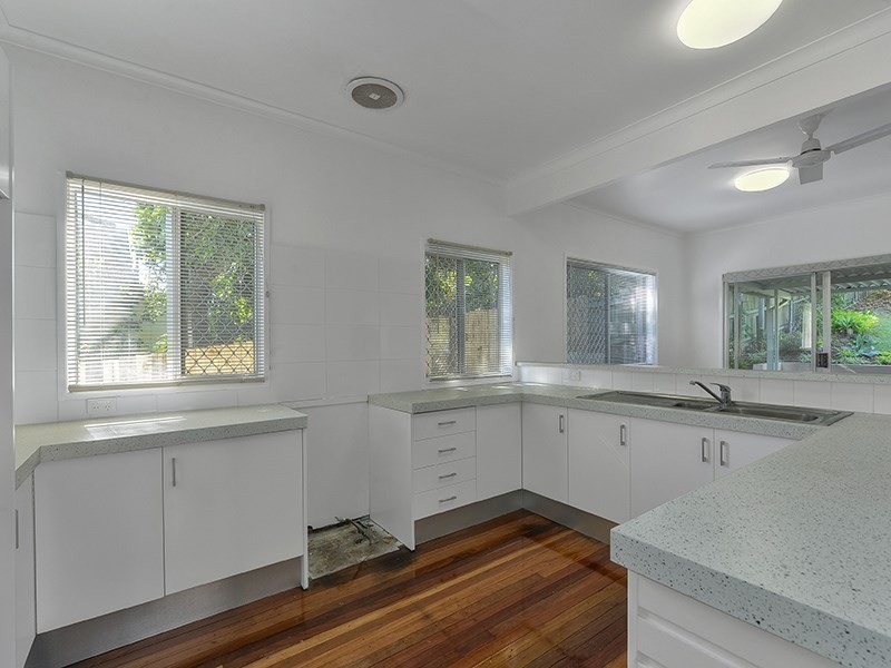 79 Lizzie Street, Bardon QLD 4065