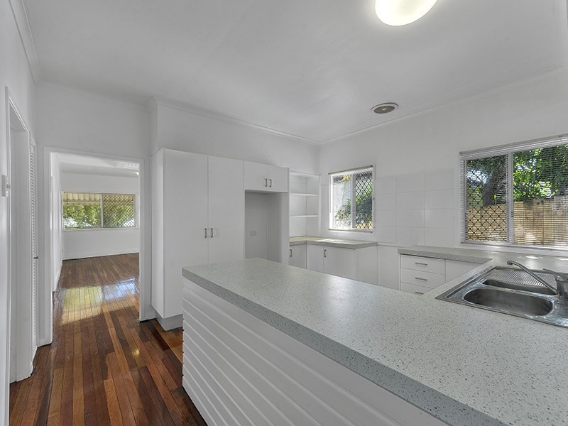 79 Lizzie Street, Bardon QLD 4065