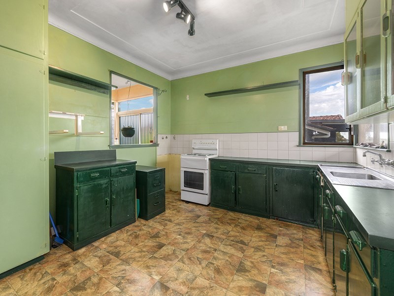 8 Wilgarning Street, Stafford Heights QLD 4053