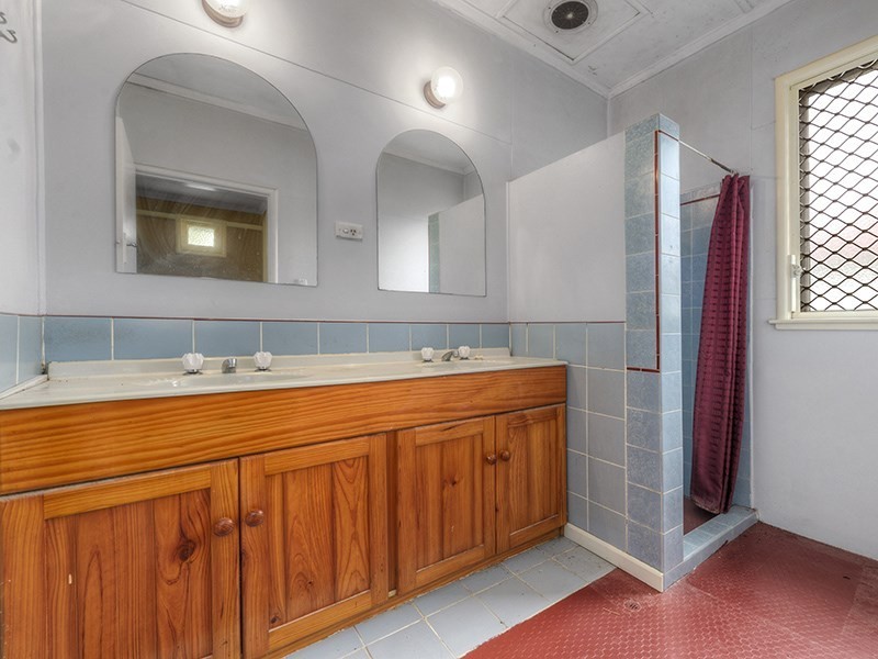 8 Wilgarning Street, Stafford Heights QLD 4053