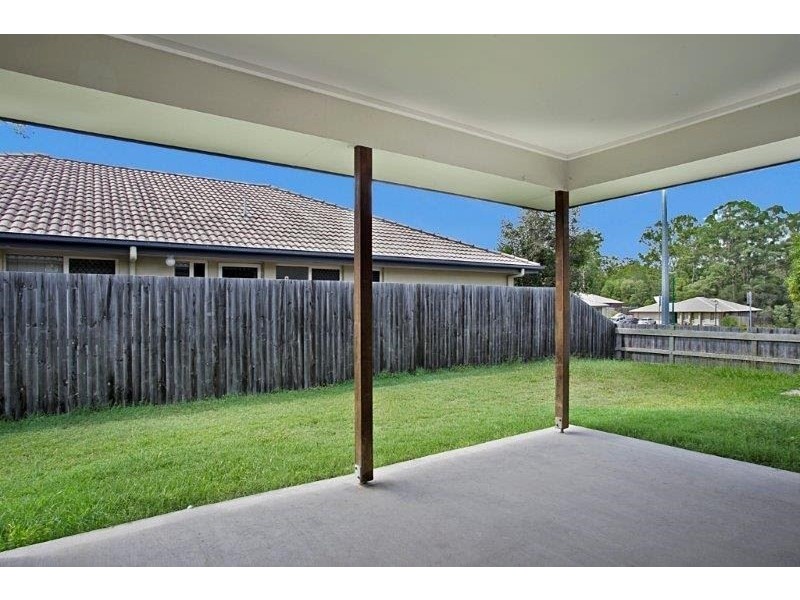 11 Eucalypt Place, Anstead QLD 4070