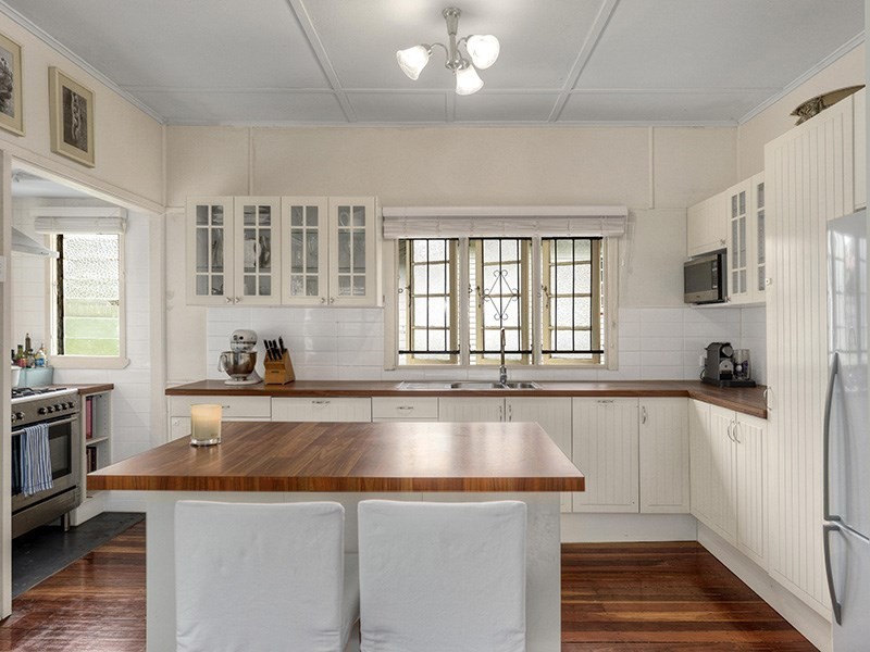 36 Hoolan Street, Stafford QLD 4053