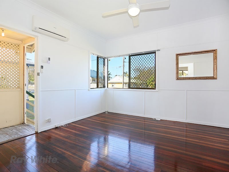 16 Hoolan Street, Stafford QLD 4053