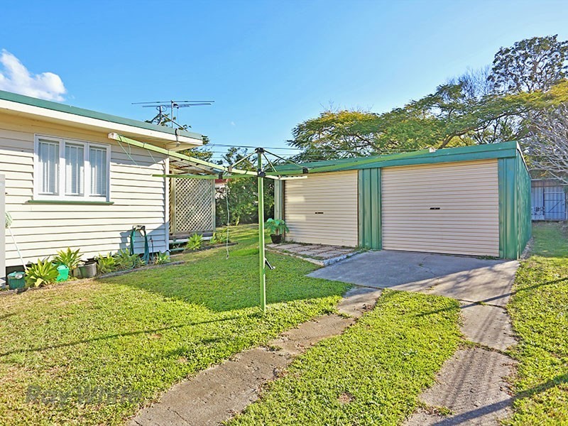 16 Hoolan Street, Stafford QLD 4053