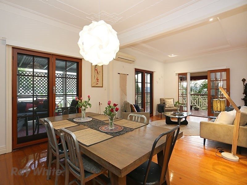 41 Lansdowne Street, Newmarket QLD 4051