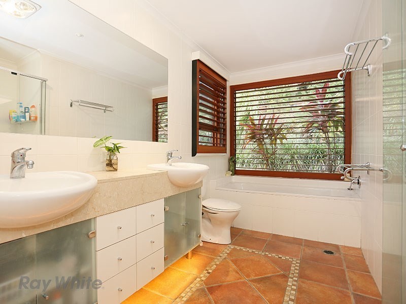 41 Lansdowne Street, Newmarket QLD 4051