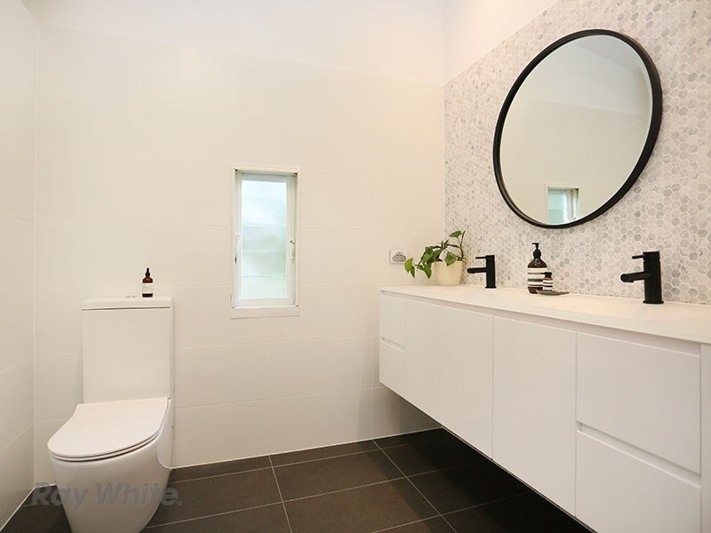 35 Nicholas Street, Windsor QLD 4030