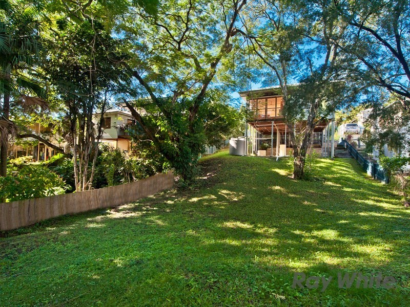 144 Gracemere Street, Grange QLD 4051