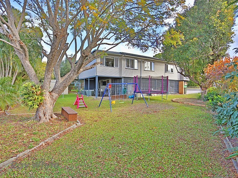 19 Pinewood Street, Geebung QLD 4034
