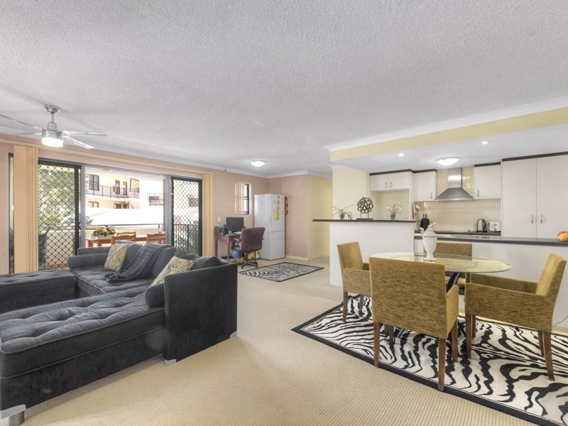 4/12 Suez Street, Gordon Park QLD 4031