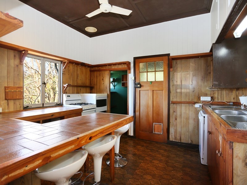 32 Watson Street, Newmarket QLD 4051