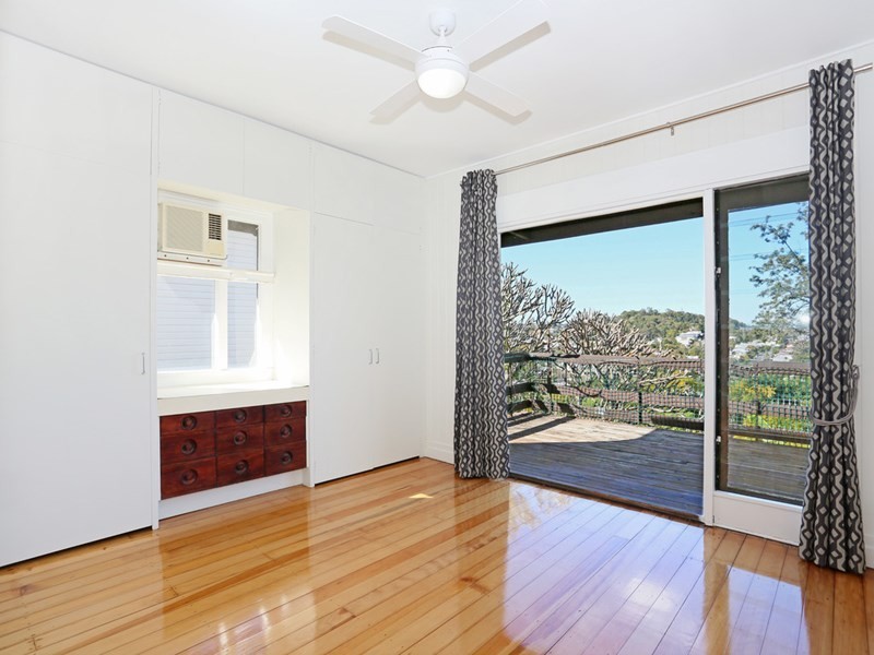 32 Watson Street, Newmarket QLD 4051