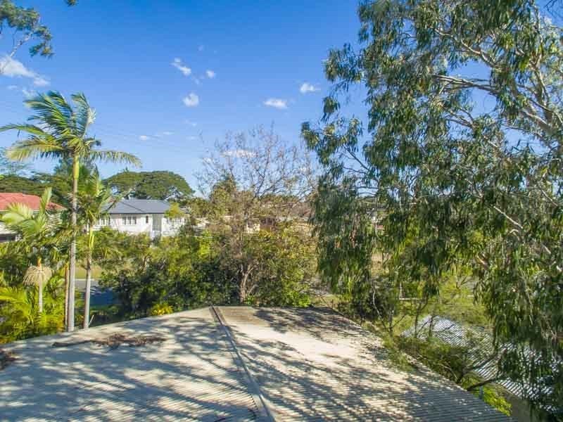 6 Neal Street, Brighton QLD 4017