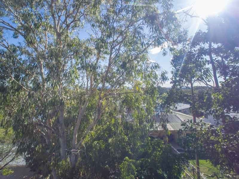 6 Neal Street, Brighton QLD 4017