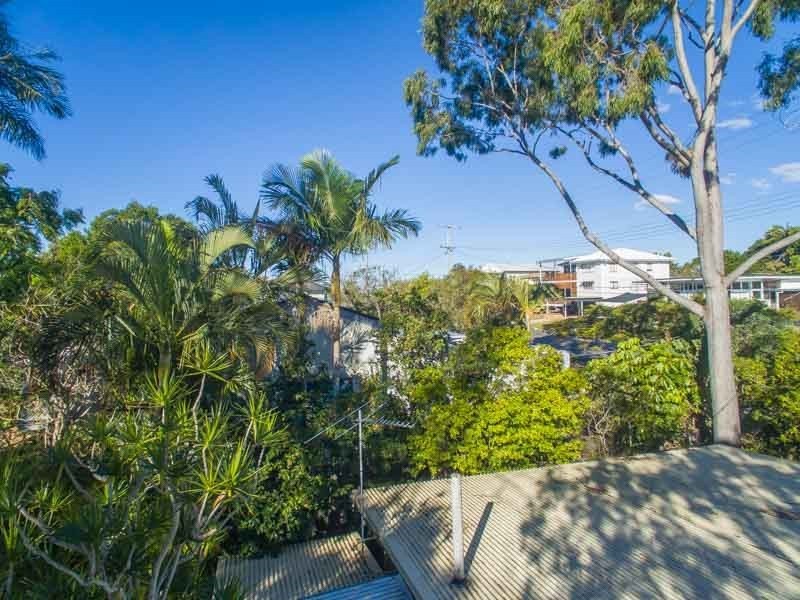 6 Neal Street, Brighton QLD 4017