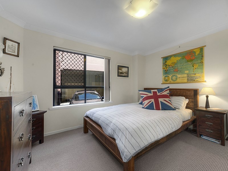 2/64 Kedron Brook Road, Wilston QLD 4051